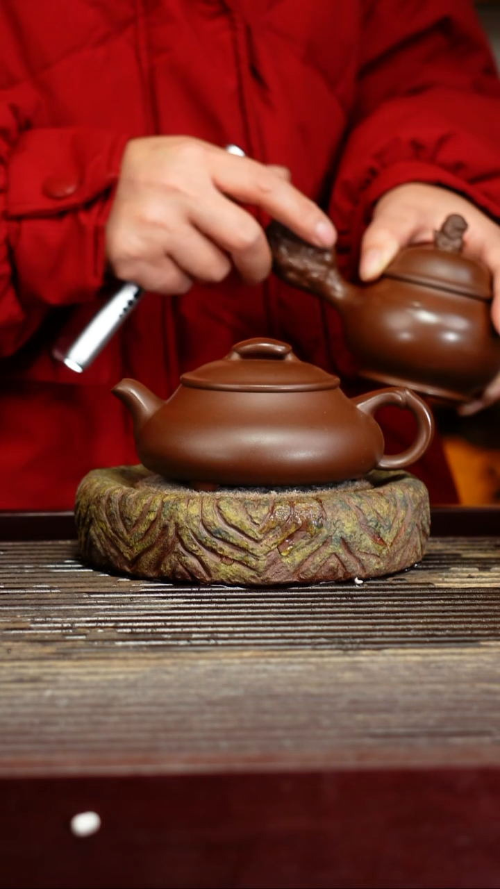 宜兴原矿紫砂壶茶壶宜兴原矿紫砂壶茶壶100C