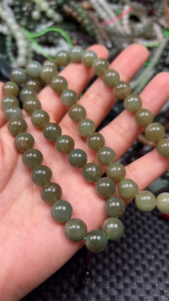 和田玉未镶嵌颈饰1