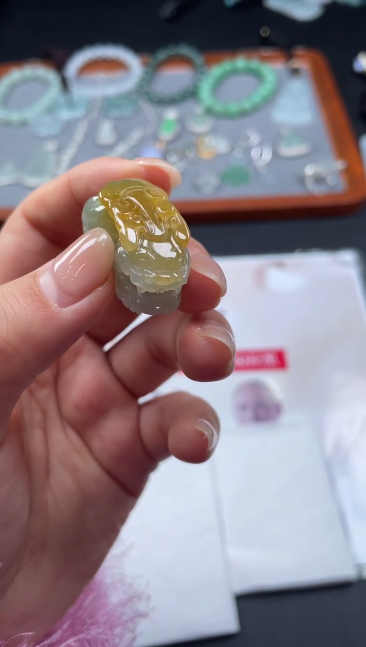 【闪购商品】定制翡翠未镶嵌03-08HDJT0140734
