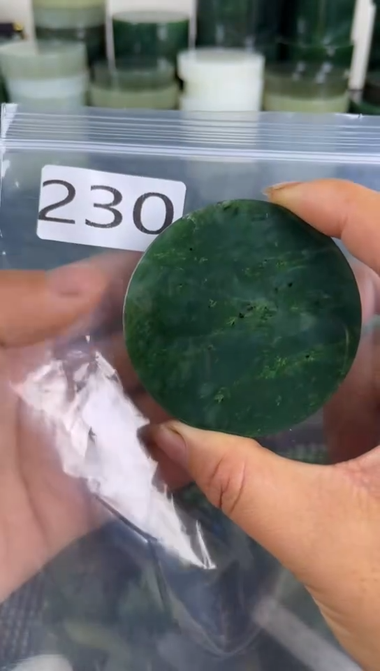 和田玉未镶嵌珠宝半成品镯芯