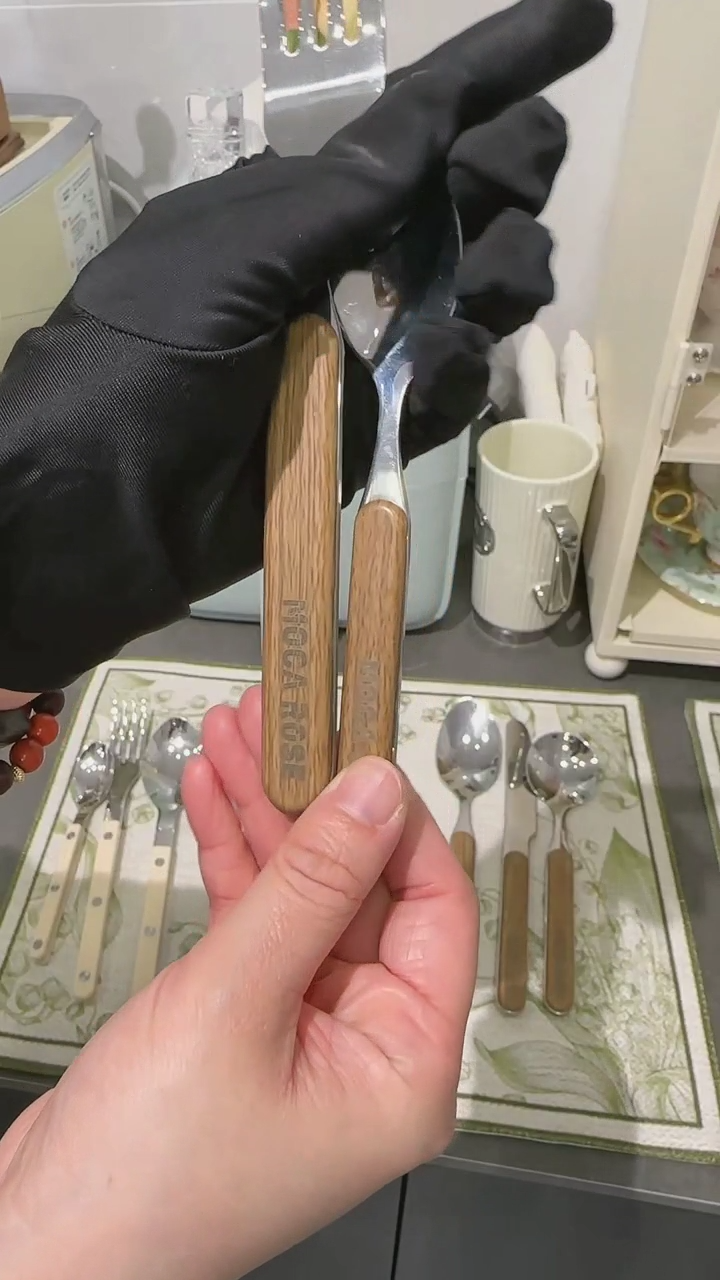 【闪购商品】瓷夹柄不锈钢叉勺6件套