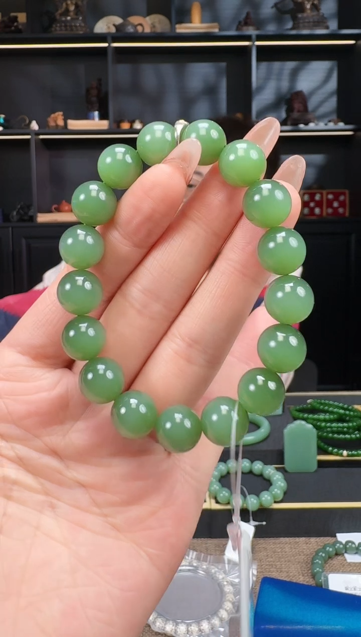 【闪购商品】和田玉1未镶嵌12mm粉青手串