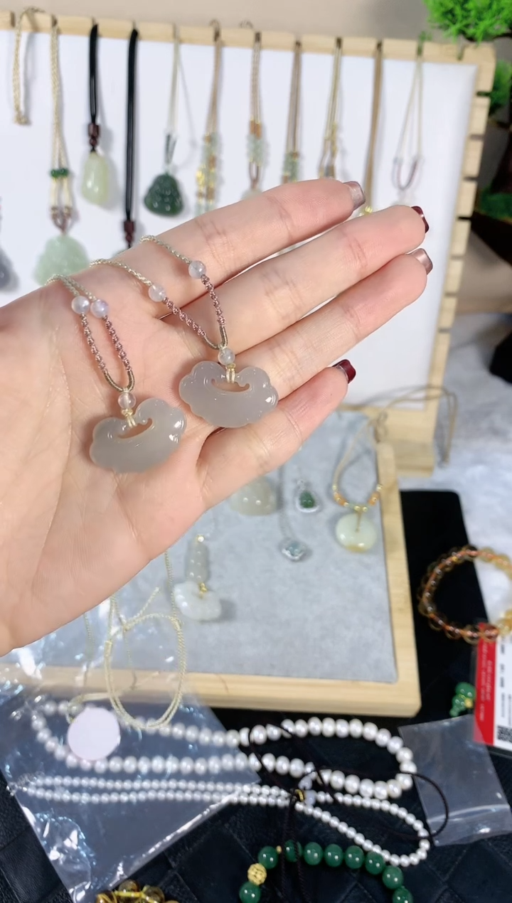 【闪购商品】和田玉颈饰未镶嵌祥云4