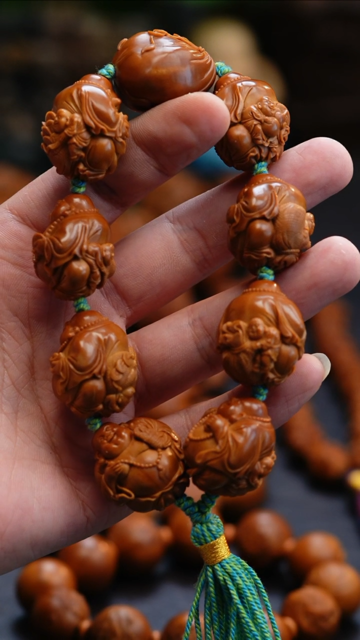 【闪购商品】橄榄核吊坠童子弥勒