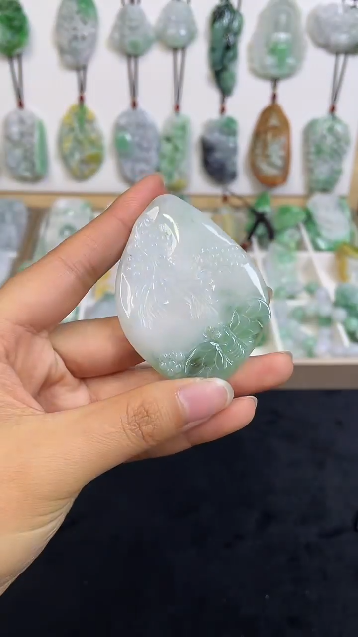 颈饰未镶嵌翡翠1