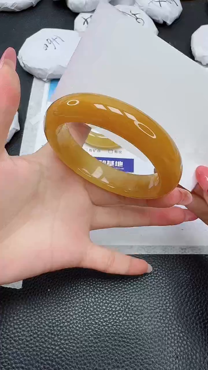 【闪购商品】石英质玉手镯未镶嵌377