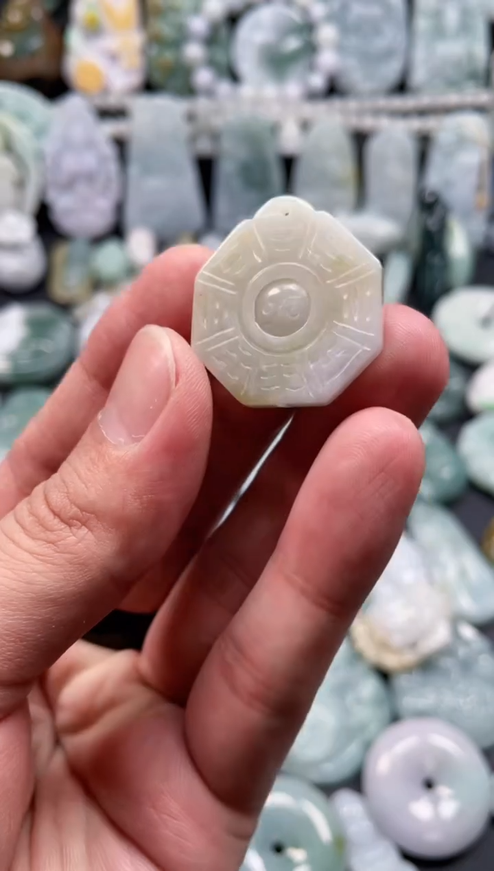 翡翠未镶嵌颈饰天然翡翠a货