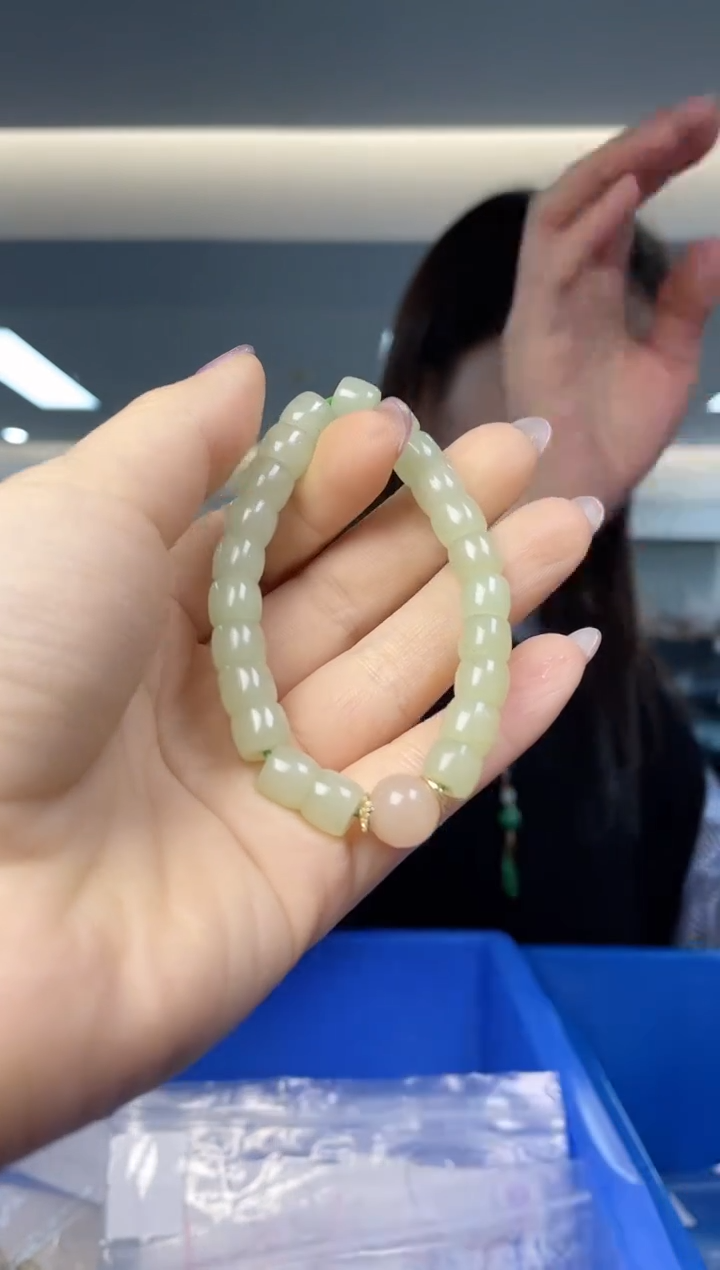 【闪购商品】和田玉`未镶嵌多样性发一件