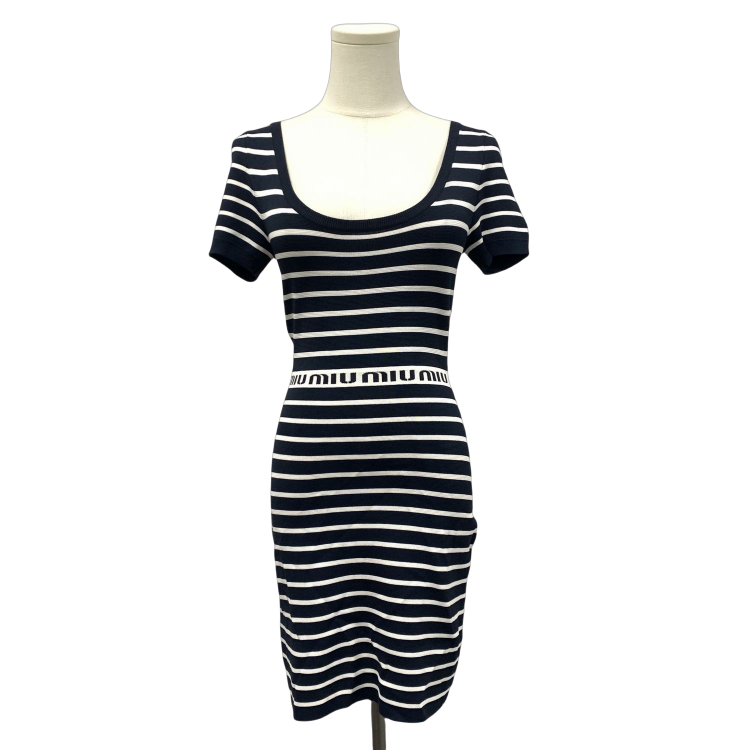 缪缪/连衣裙/95新/粘胶纤维/[251120MS0020]