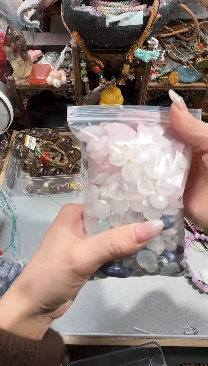 未镶嵌玛瑙/玉髓珠宝半成品兔****窝4+6495+4+54