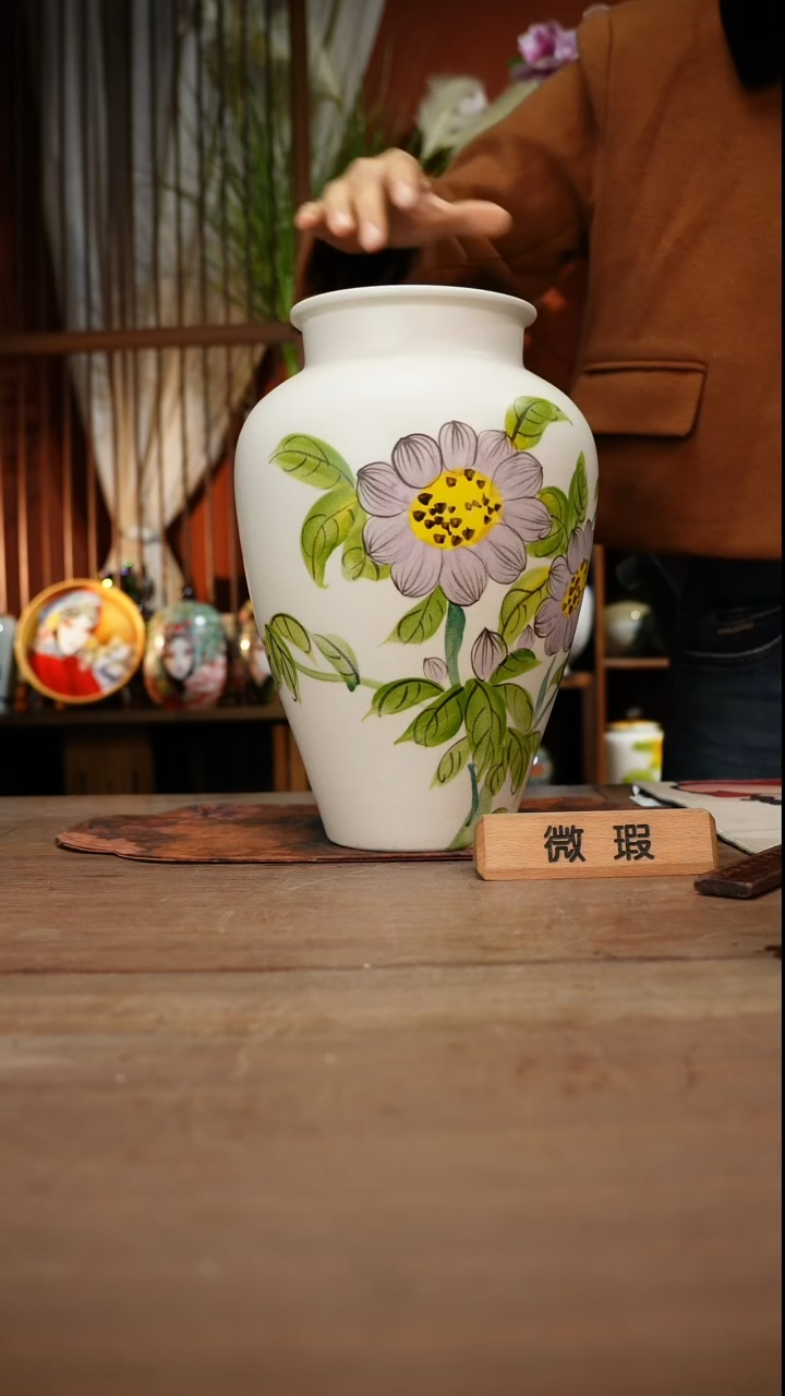 当代高温釉下彩手绘陶瓷餐具