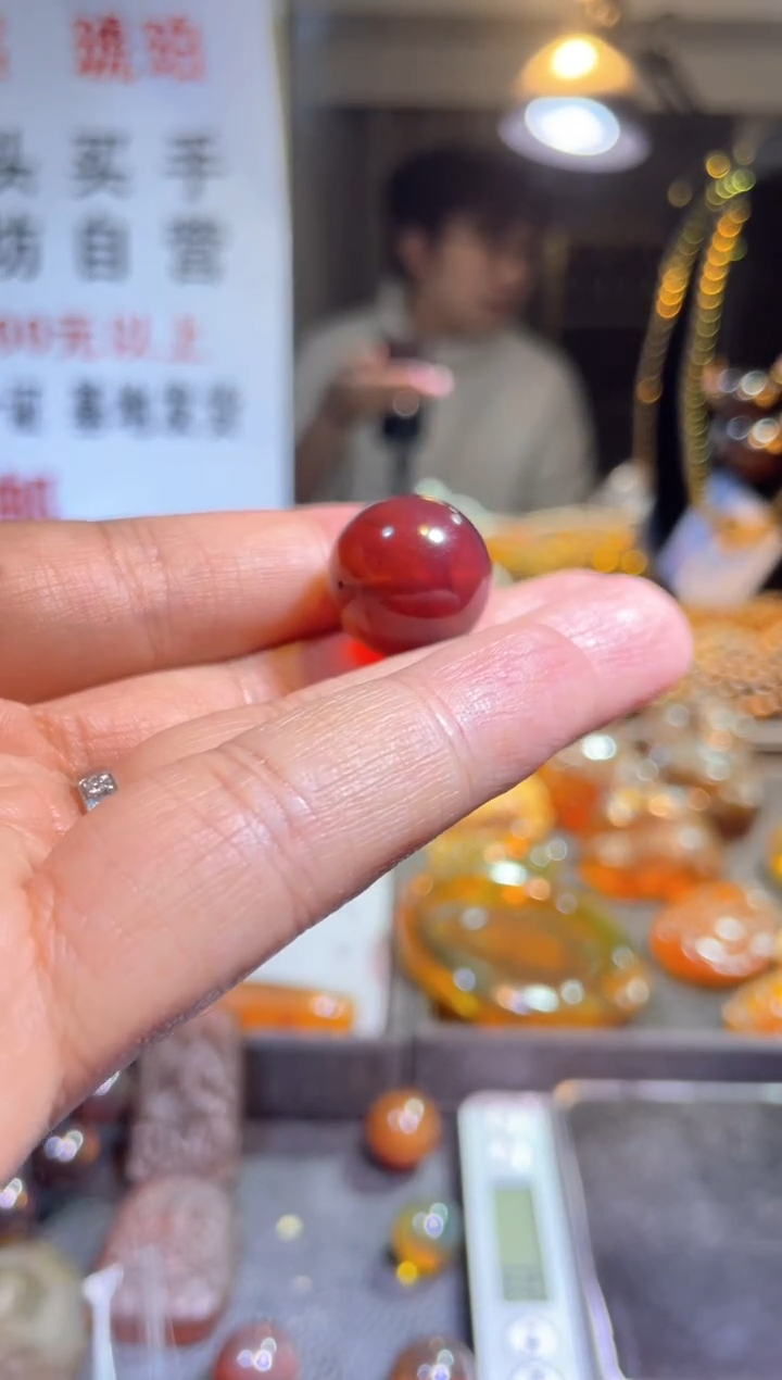 【闪购商品】琥珀裸石未镶嵌卡18 单珠