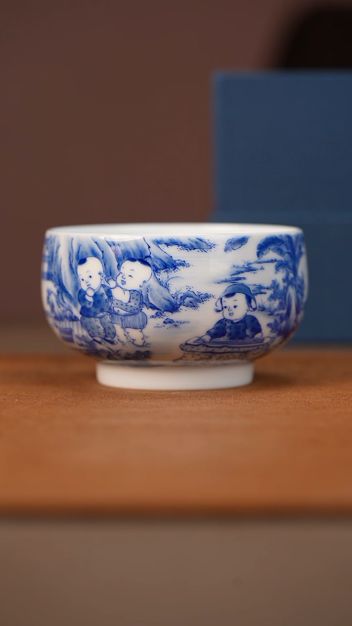 九段妙手婴戏图圆融杯 