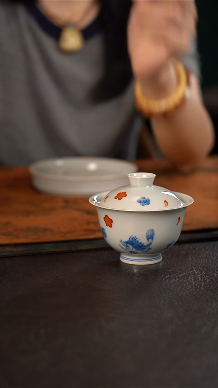 杯聚澜堂矾红桃花鳜鱼盖碗