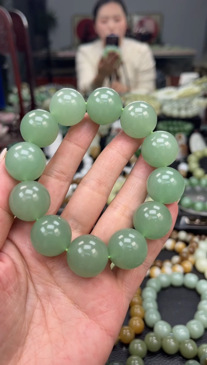 【闪购商品】东陵石手串未镶嵌新疆阿克苏翠玉卡20