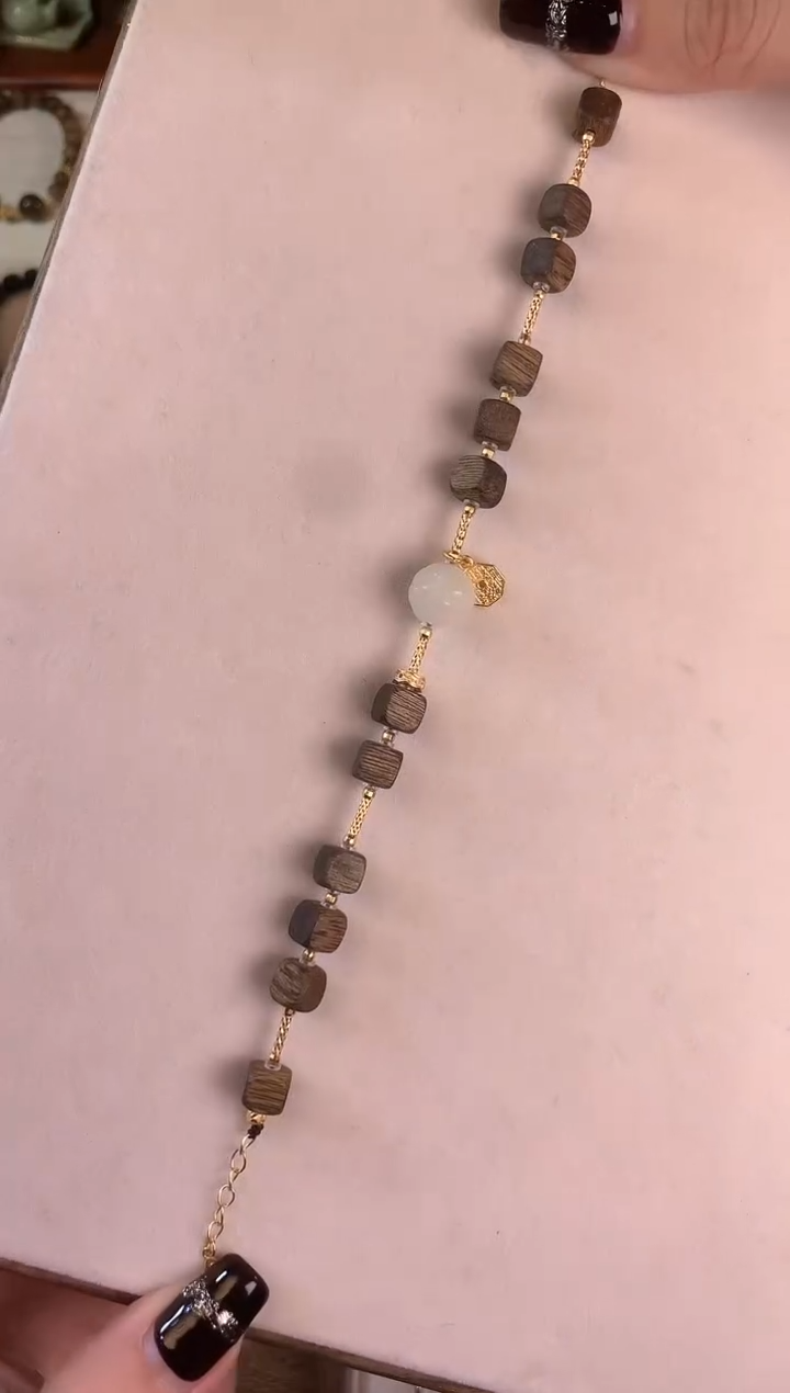 【闪购商品】沉香手串棋楠沉香四方珠绣球藕粉手链