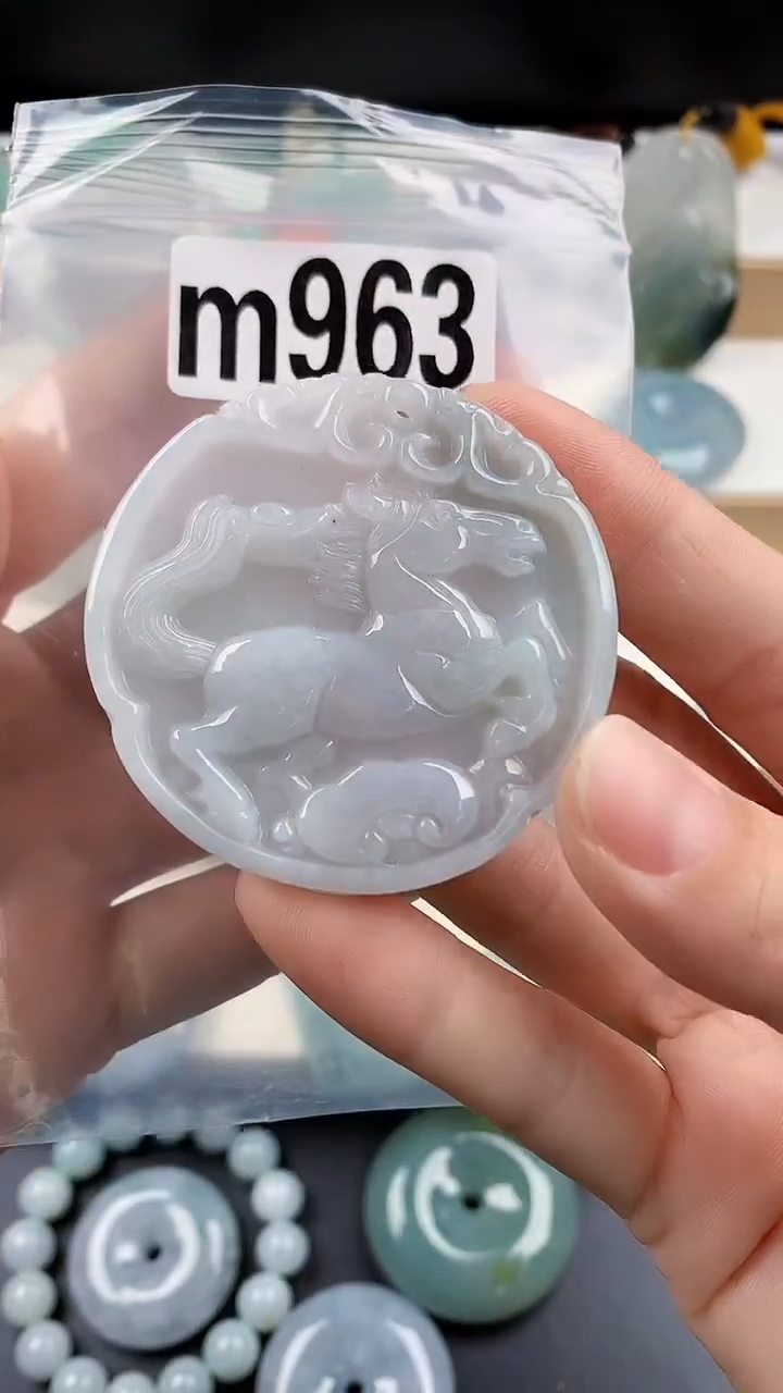 颈饰未镶嵌翡翠天然翡翠吊坠挂件