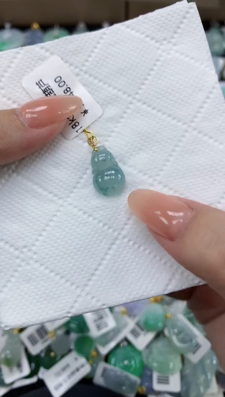 颈饰18K金镶嵌翡翠11111111111