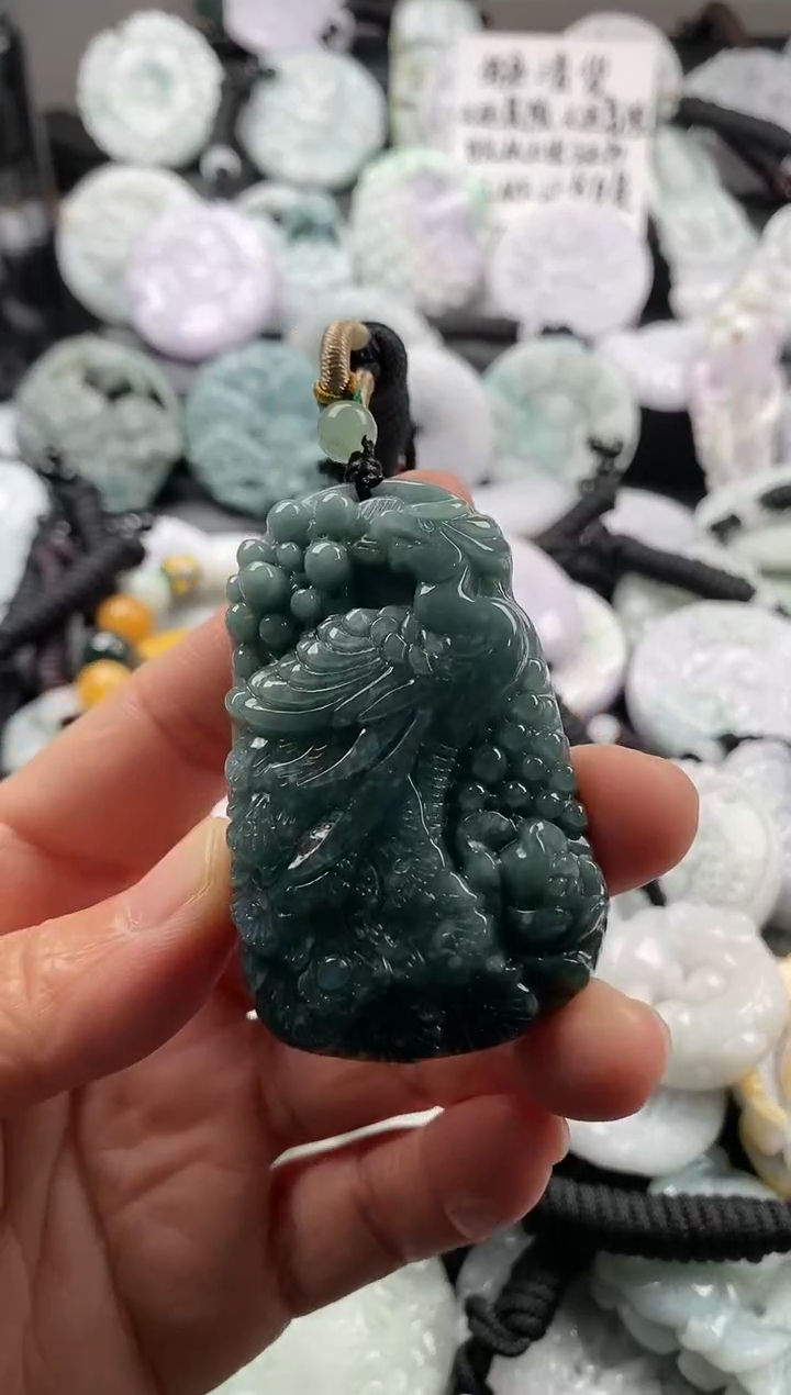 【闪购商品】翡翠吊坠(不含链)未镶嵌1