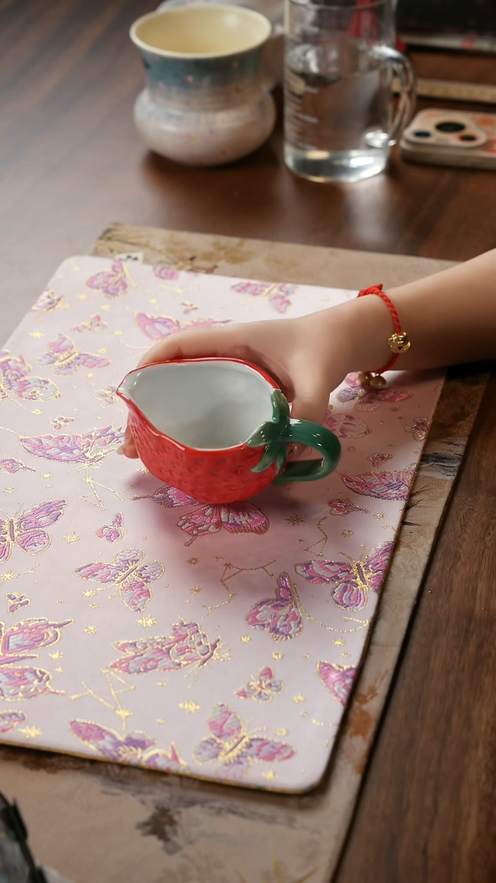 陶瓷茶具草莓公道杯