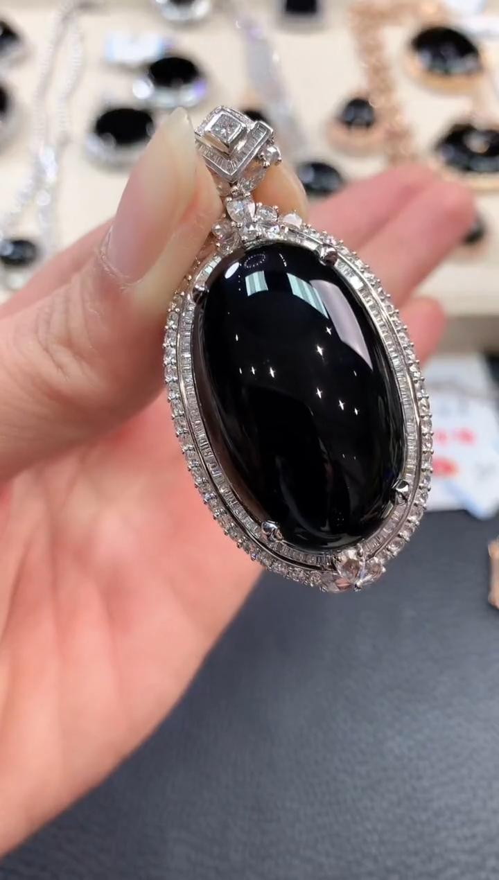 【闪购商品】翡翠吊坠(不含链)18K金镶嵌m127不退换