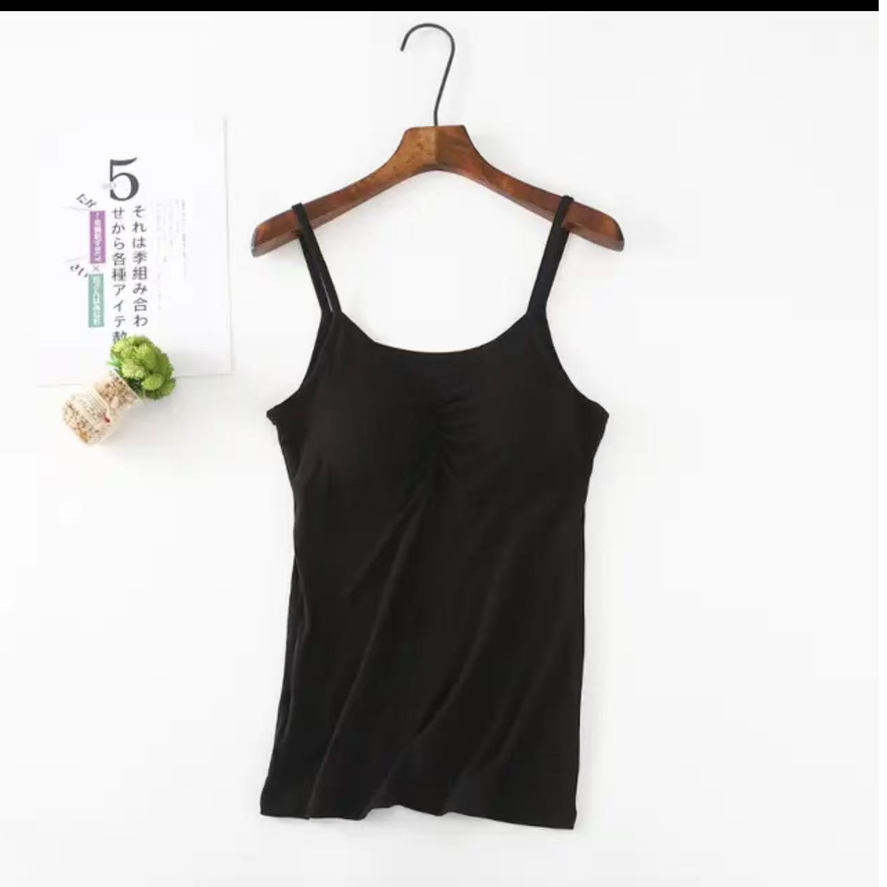 8200-（颜色任意）胸垫小背心