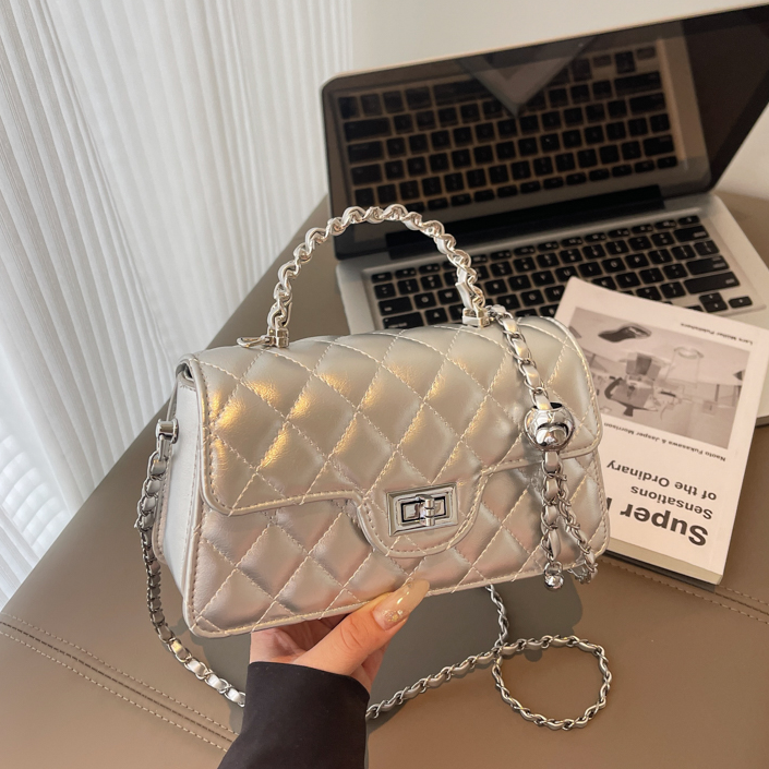 高级感小众菱格手提小方包秋冬2026新款女包时尚百搭潮链条斜跨包