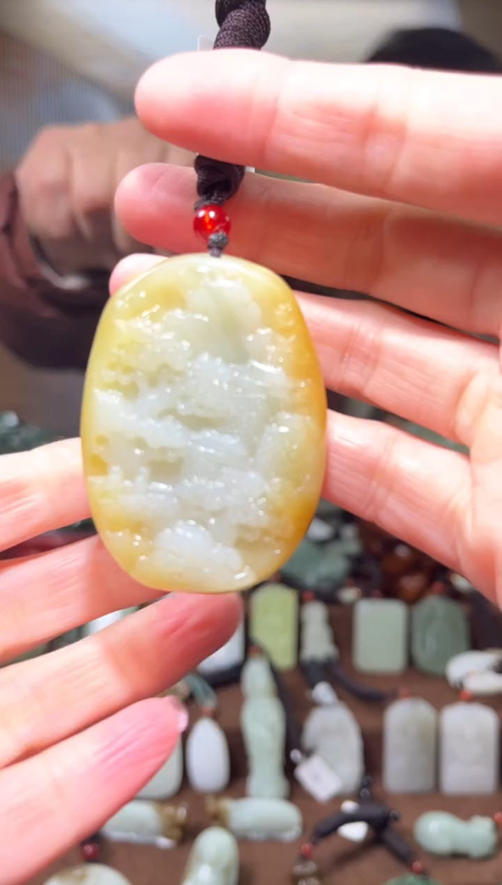 颈饰未镶嵌和田玉·