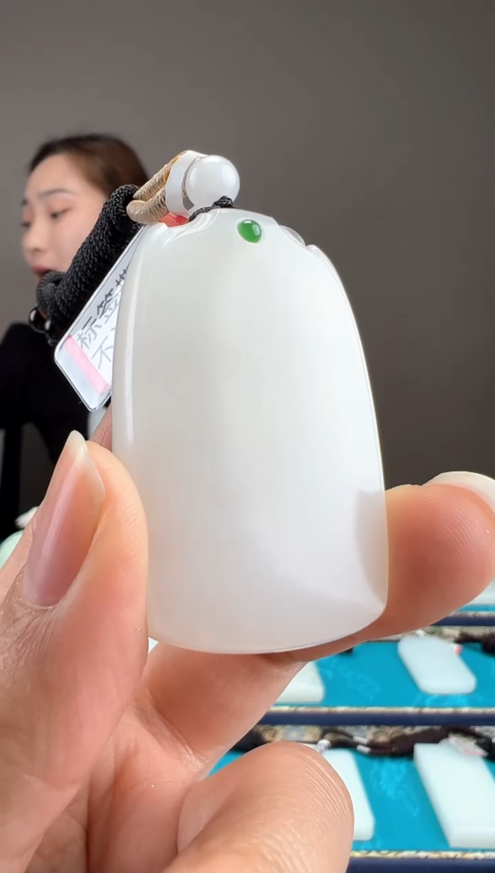 【闪购商品】和田玉颈饰未镶嵌1