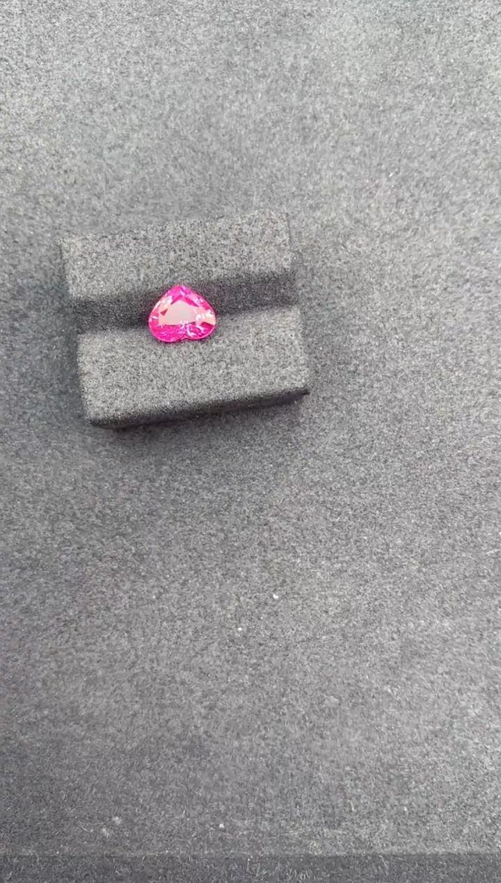 【闪购商品】彩色蓝宝石裸石未镶嵌2ct帕帕拉恰