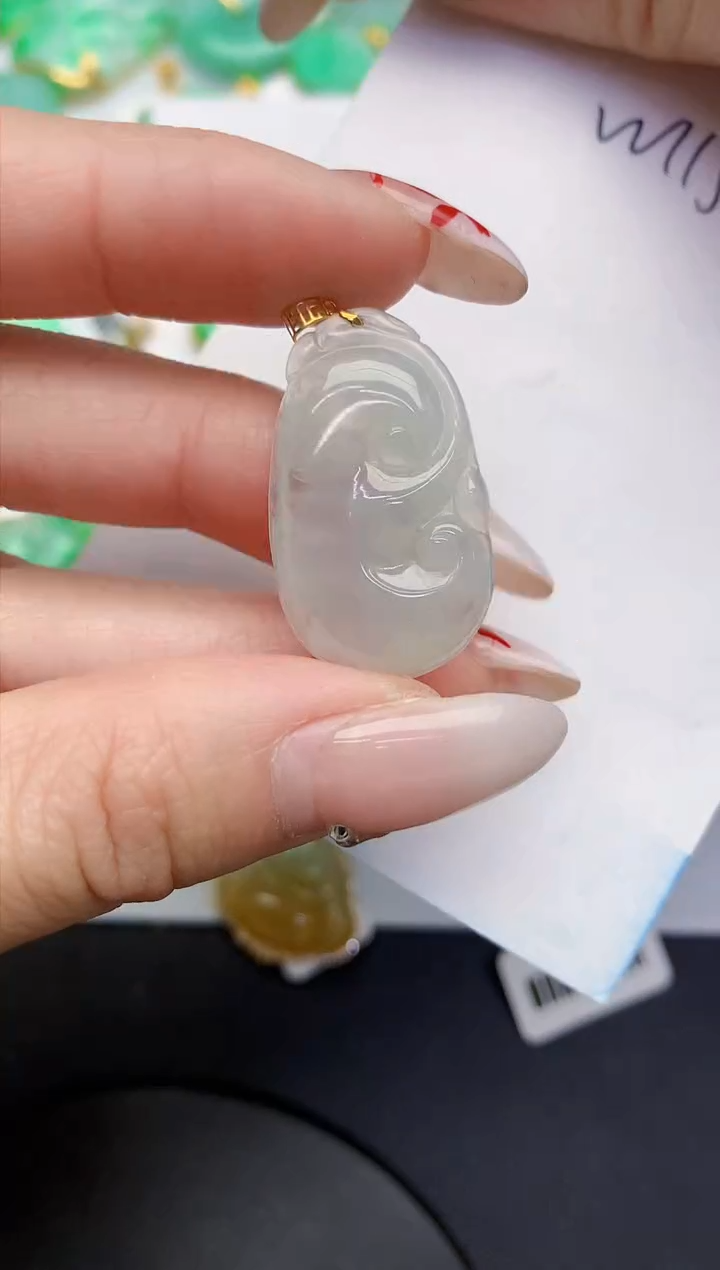 【闪购商品】翡翠颈饰18K金镶嵌0000000000