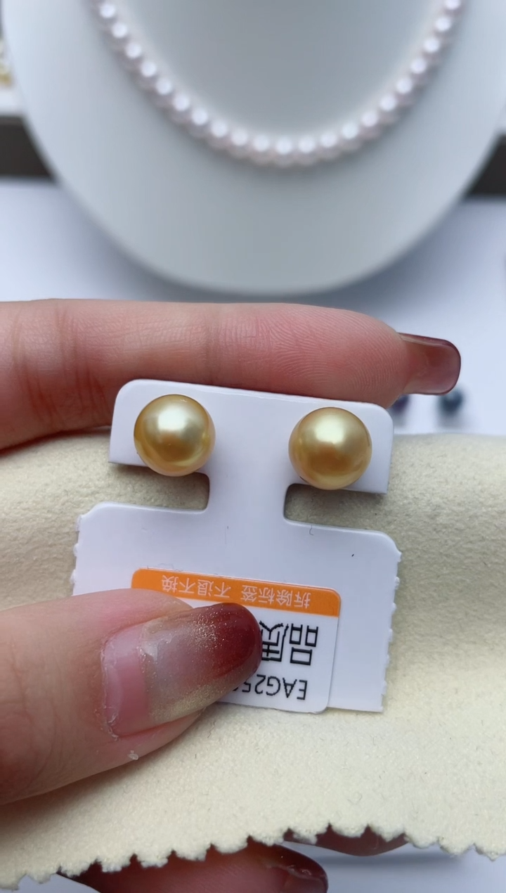 【闪购商品】海水珍珠耳饰18K金镶嵌W24