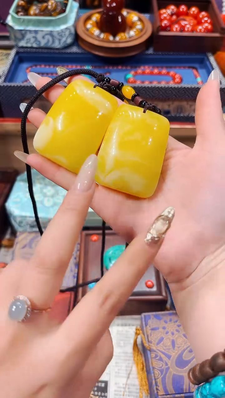 【闪购商品】蜜蜡颈饰未镶嵌年关将至，最后一场193一个