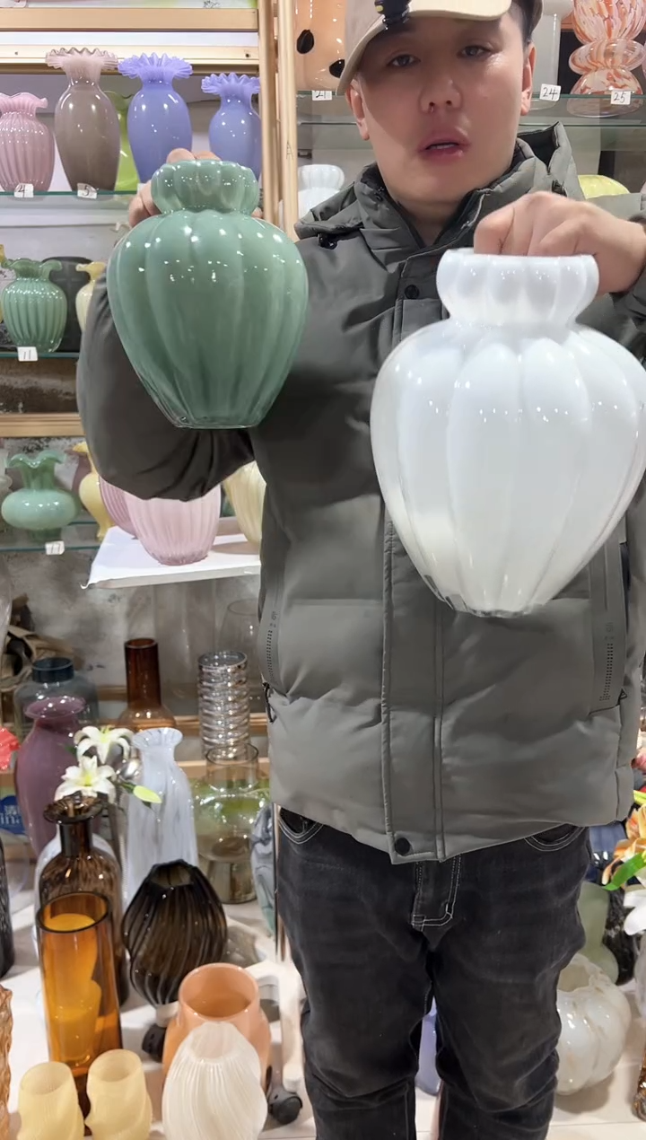 【闪购商品】无铅玻璃白色花瓶