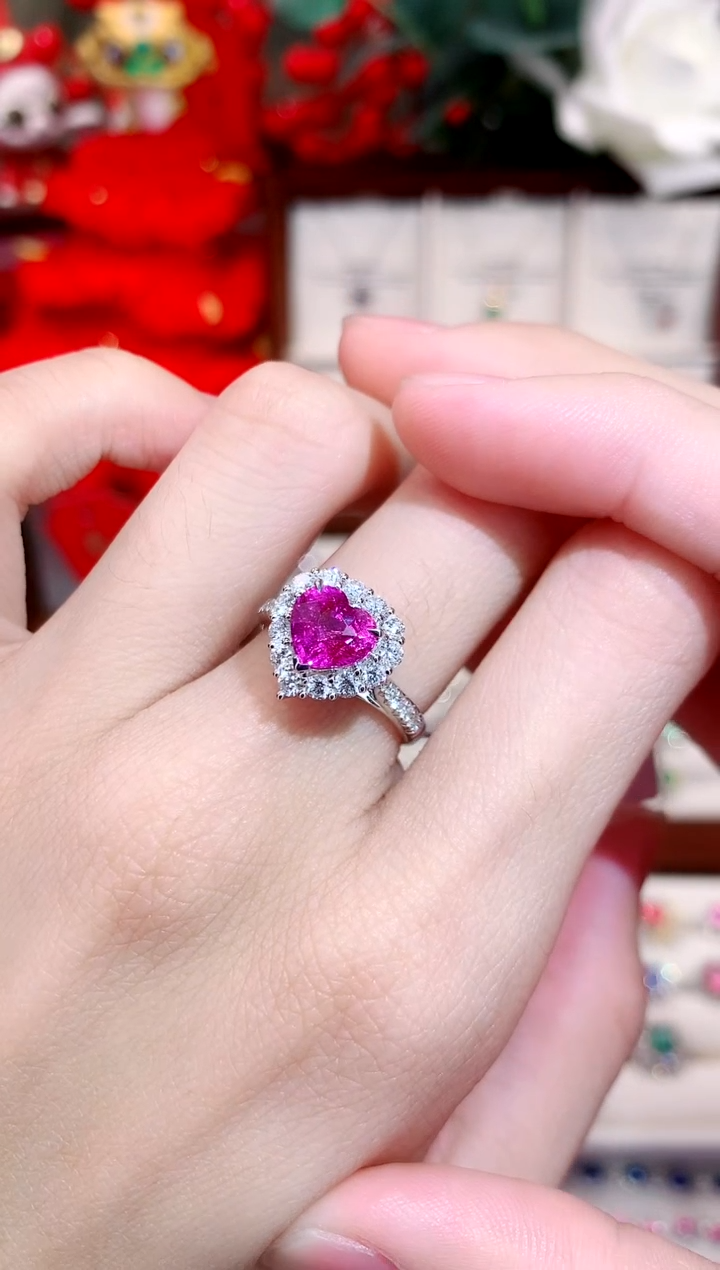 【闪购商品】彩色蓝宝石戒指18K金镶嵌2.06ct/天然宝石/七天无理由