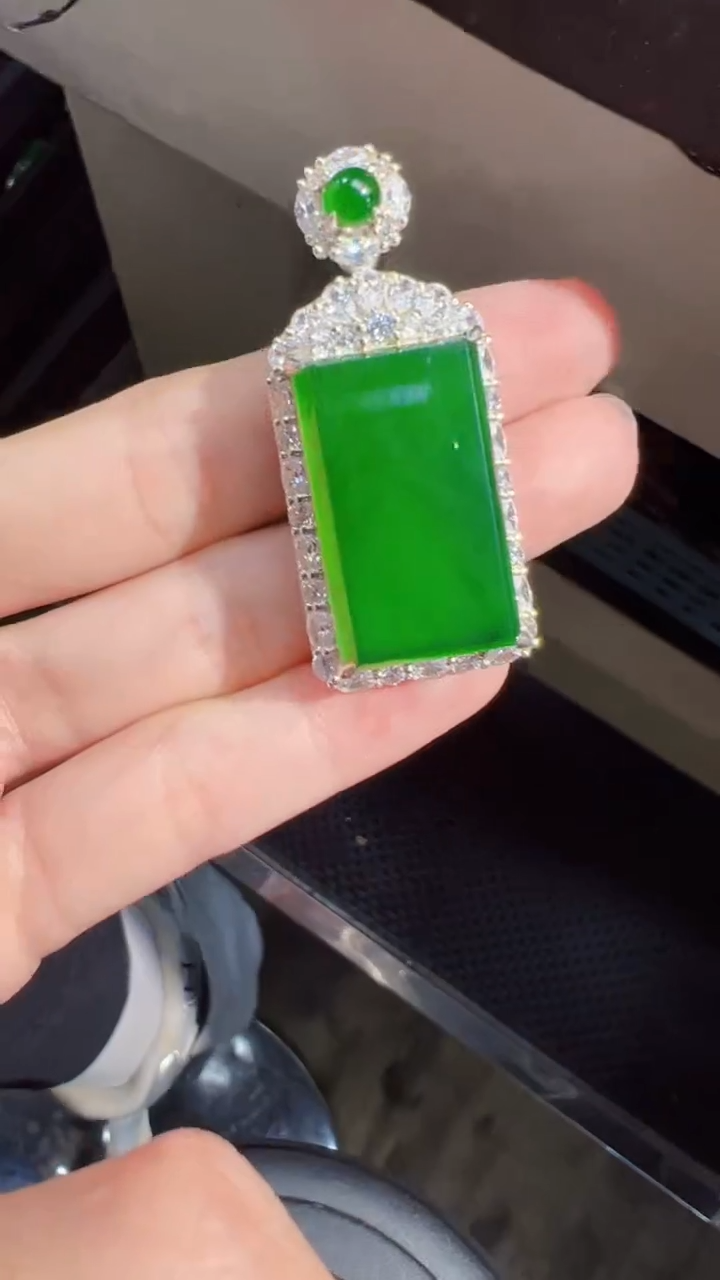 【闪购商品】定制翡翠未镶嵌无事牌1