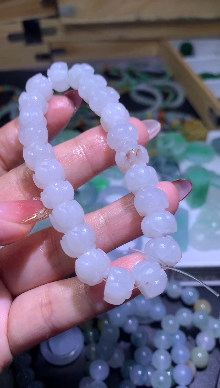 【闪购商品】翡翠颈饰未镶嵌毛货