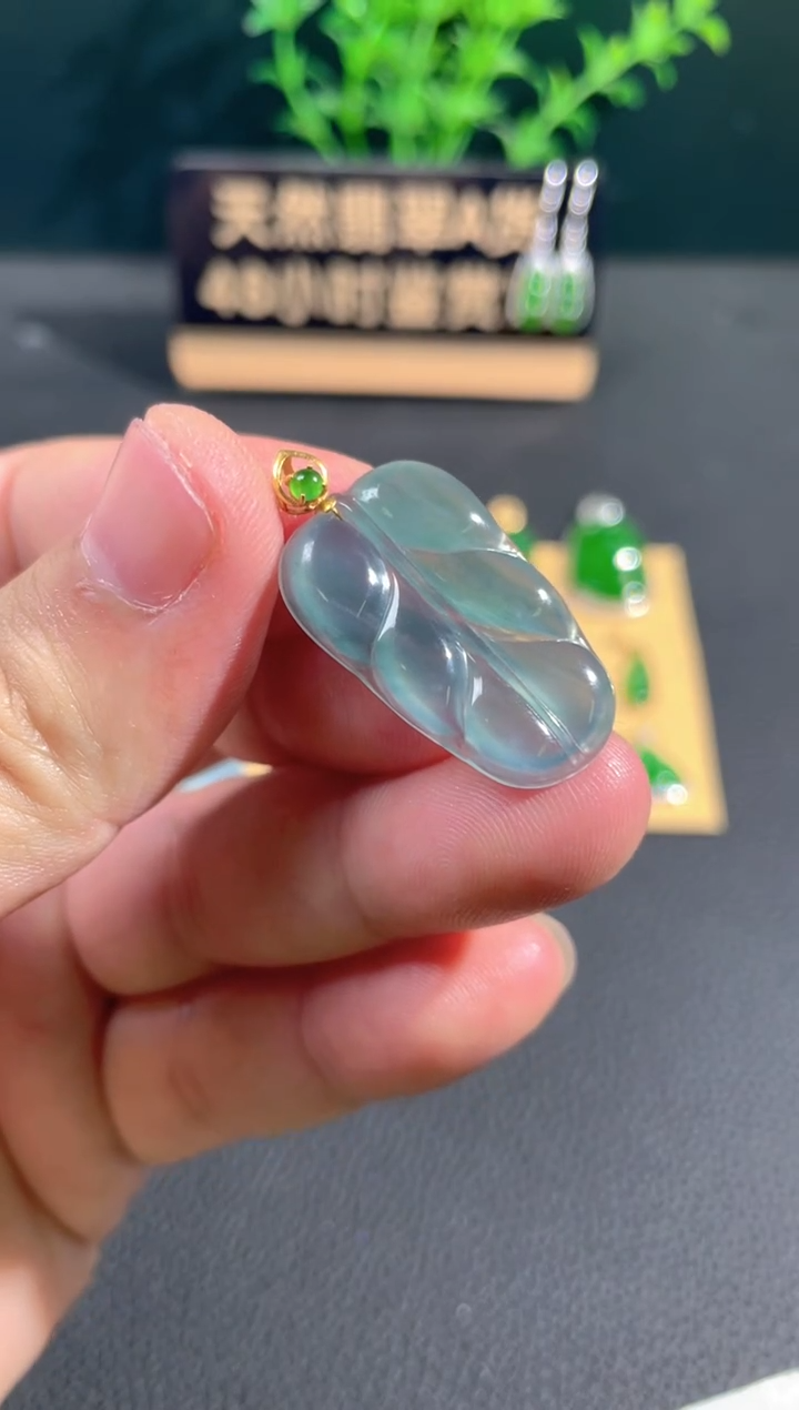 【闪购商品】翡翠颈饰18K金镶嵌翡翠