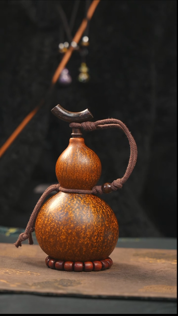 【闪购商品】XK208大漆酒葫芦不包手串及旋转底座