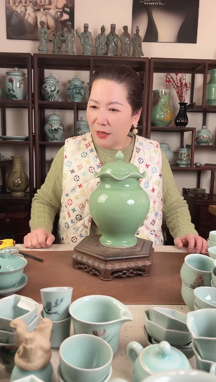 添**运纯手工 梅青 荷叶盖罐