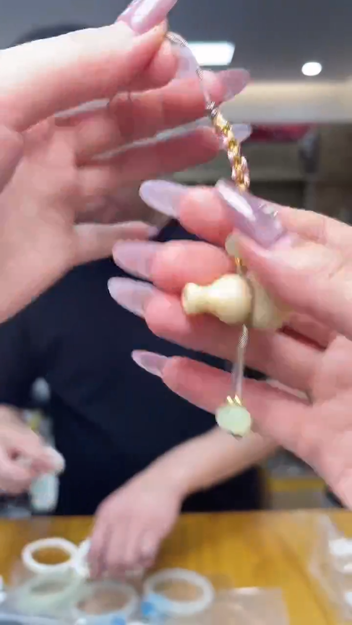 和田玉未镶嵌手机链（多样性单个发货）