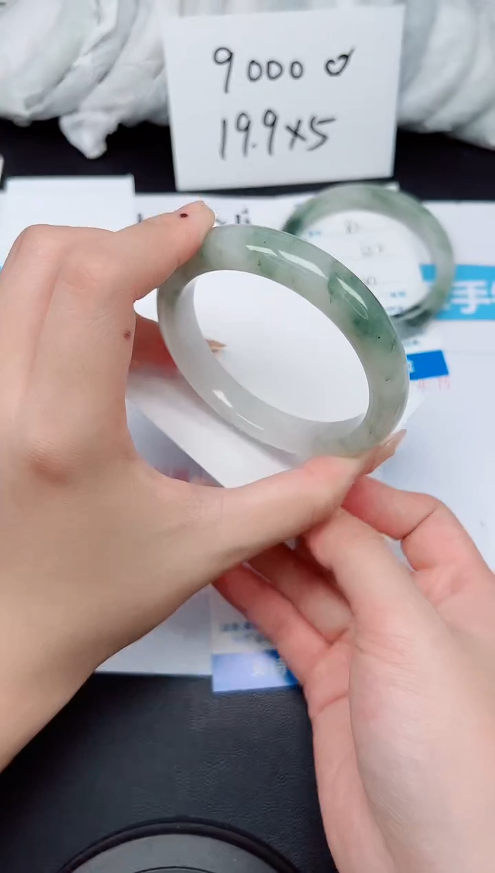 【闪购商品】石英质玉手镯未镶嵌G83-60