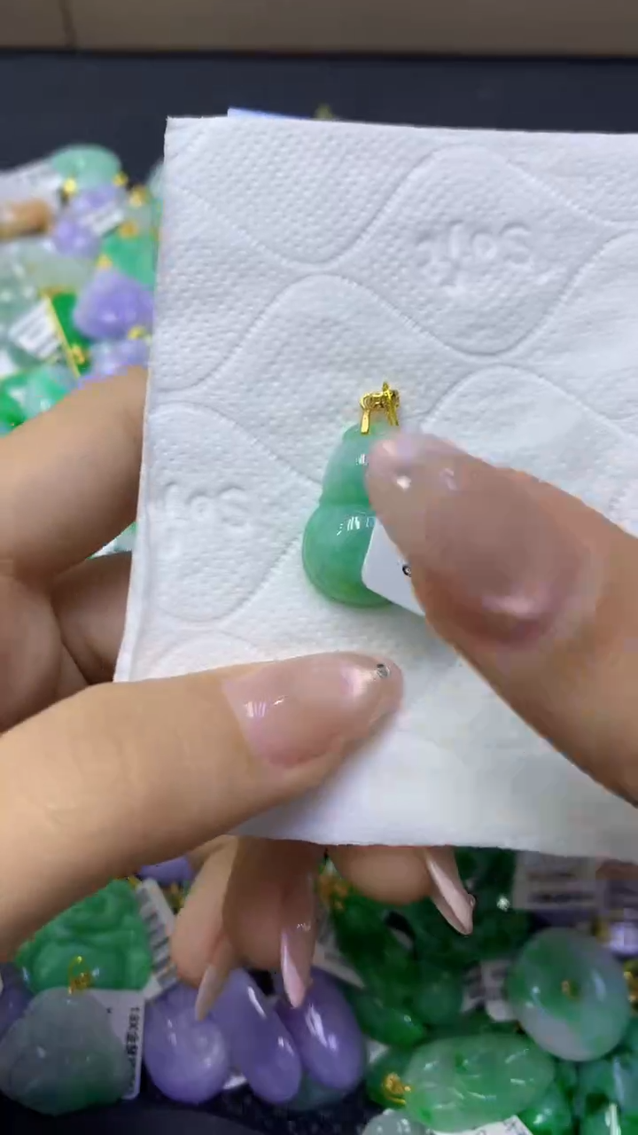 颈饰未镶嵌翡翠天然缅甸翡翠A货