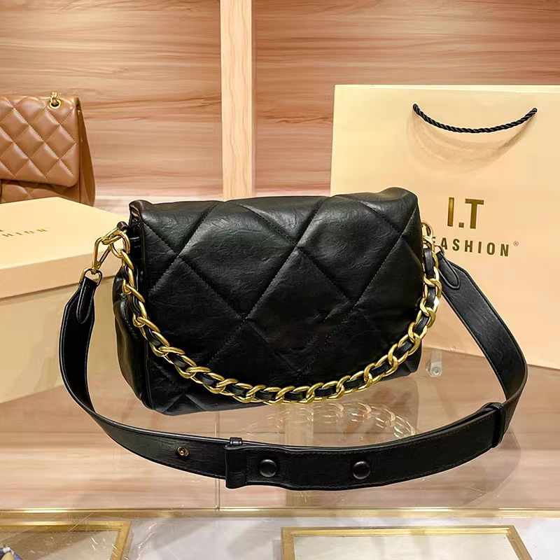 【W821】车缝线单肩链条横款方形手提包经典中号女士潮流大号