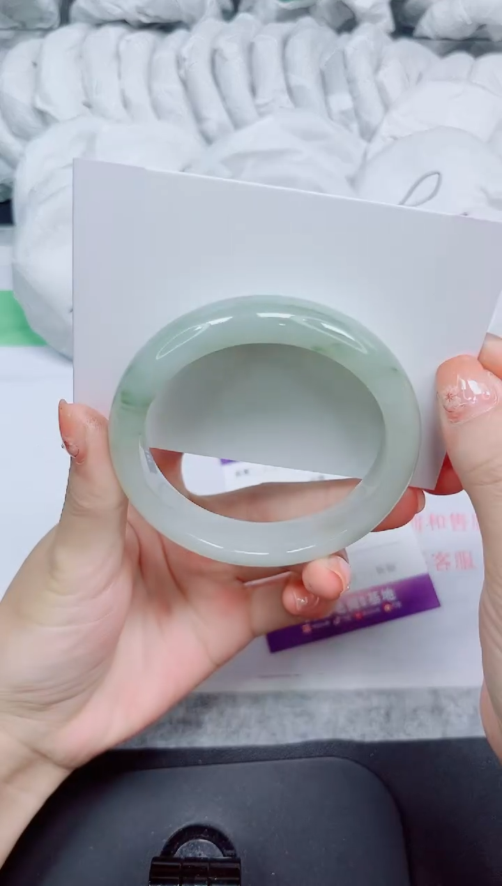 石英质玉手镯未镶嵌110-58