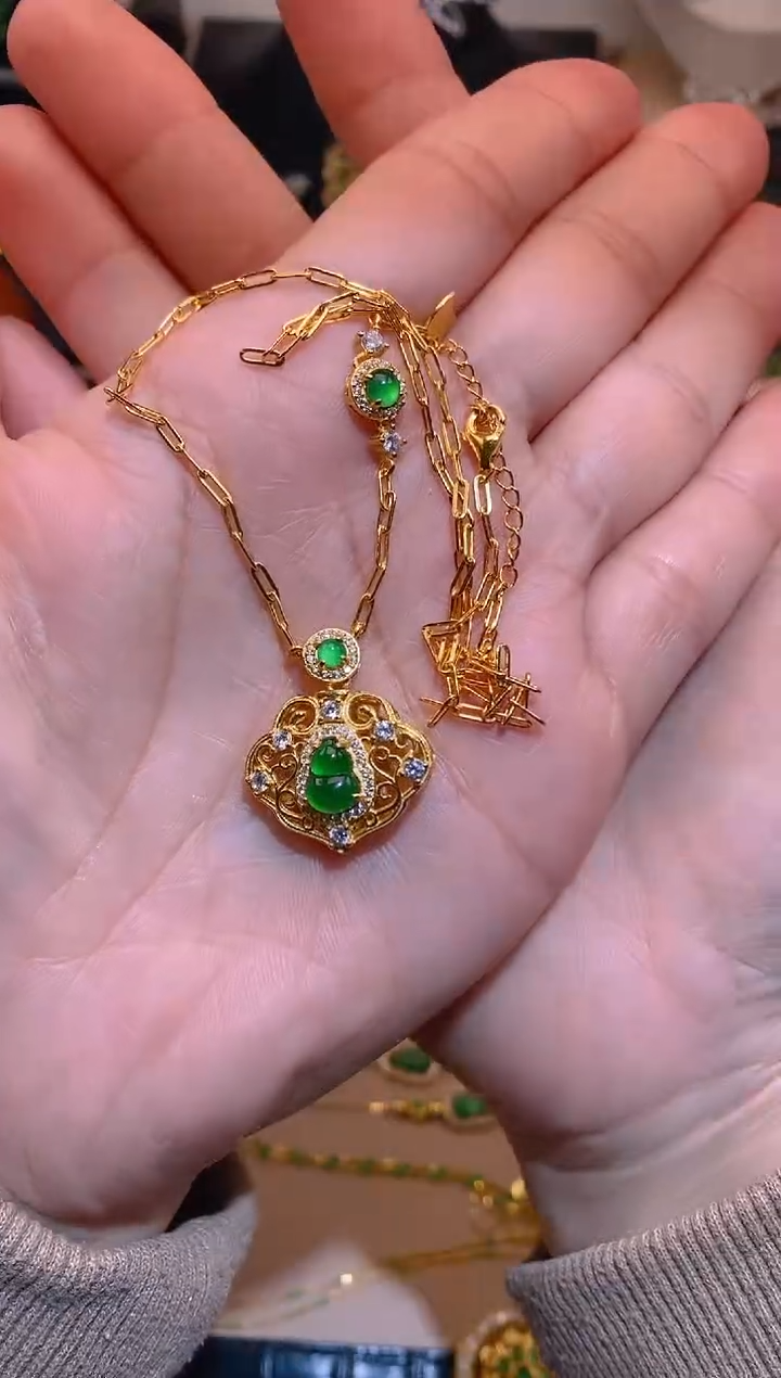 【闪购商品】翡翠颈饰银S925镶嵌如意