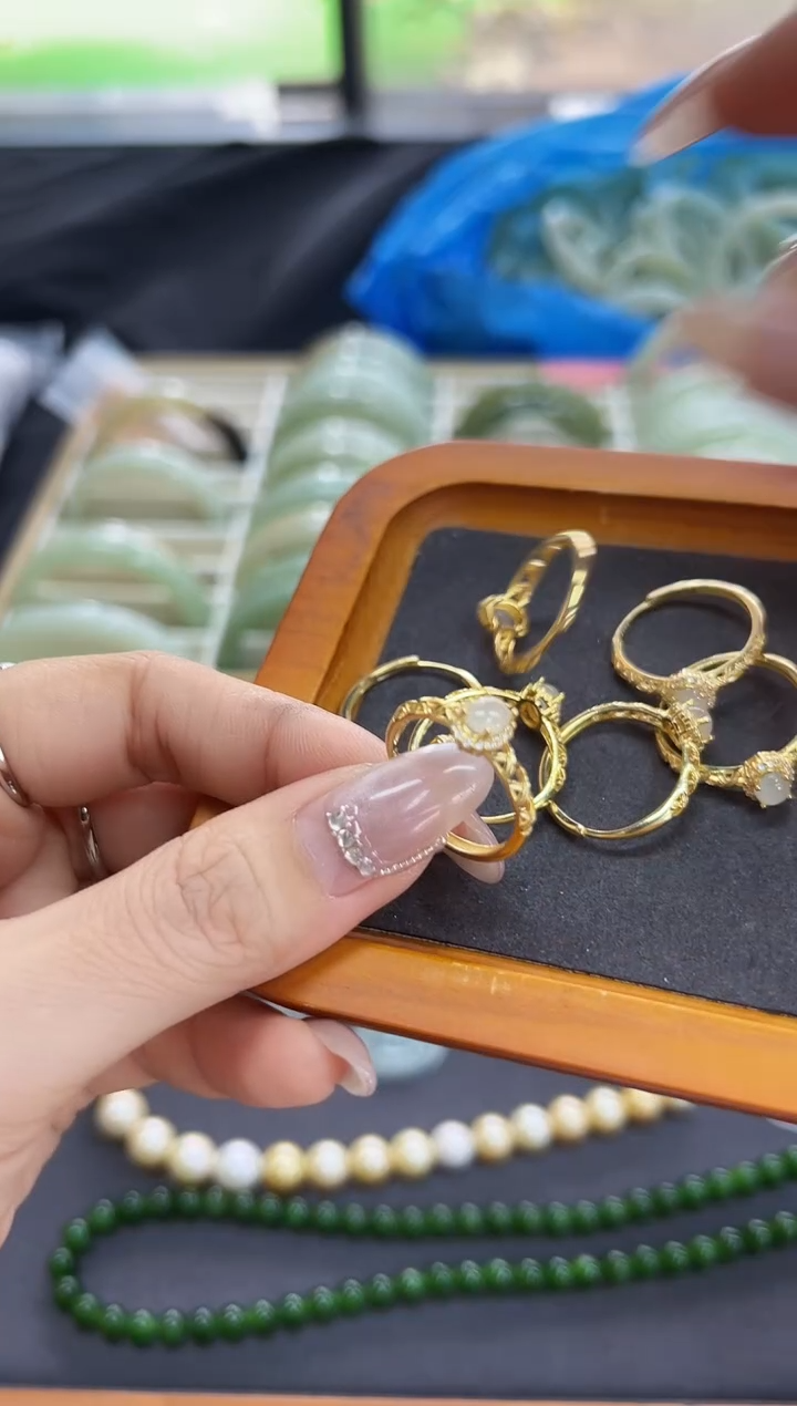 【闪购商品】翡翠戒指银S925镶嵌v0296