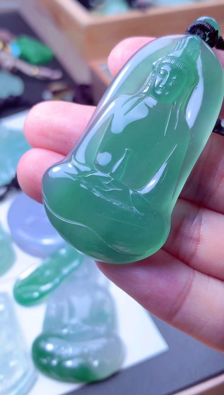 颈饰未镶嵌翡翠天然A货翡翠