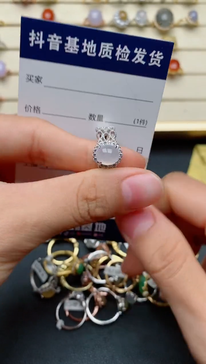 【闪购商品】翡翠戒指银S925镶嵌.........