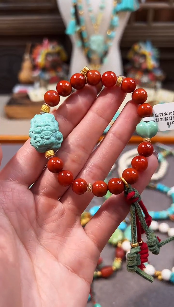 18K金镶嵌手链南红玛瑙原矿南红凤九手链